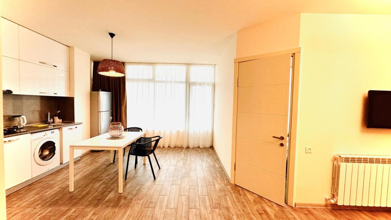 Magnolia Apartment Terrace 3 Batum Dış mekan fotoğraf