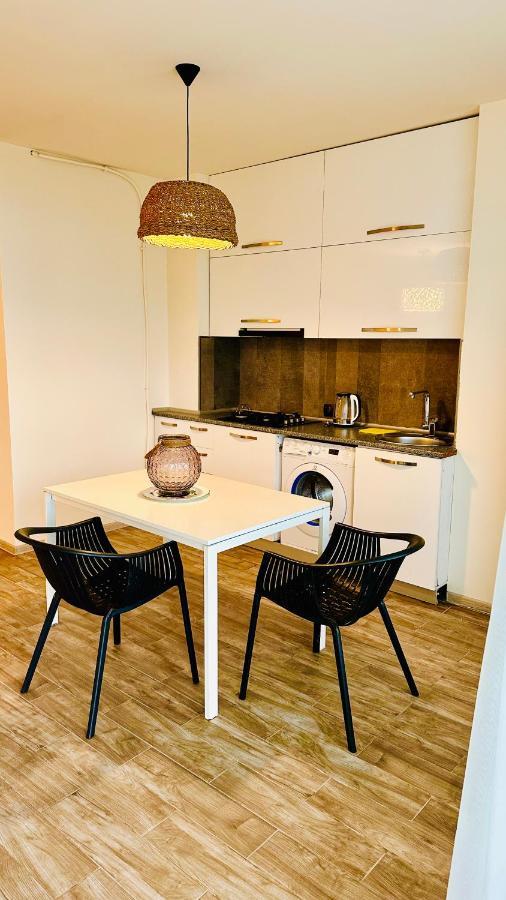 Magnolia Apartment Terrace 3 Batum Dış mekan fotoğraf