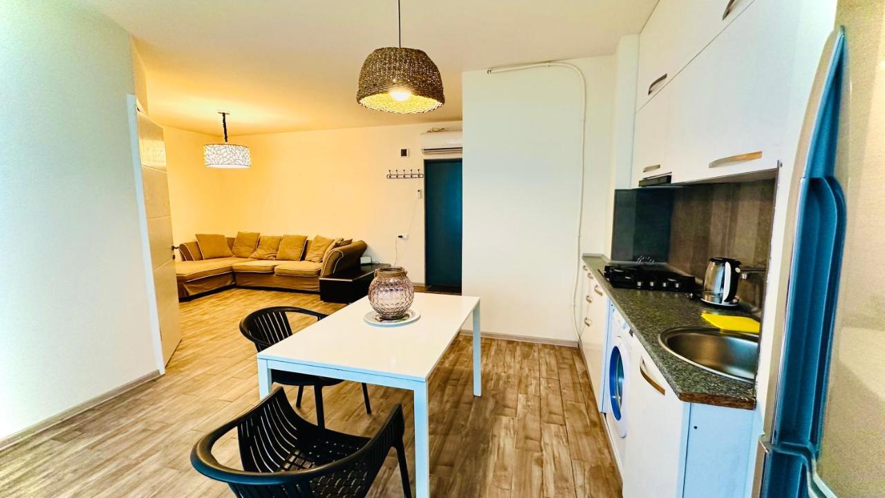 Magnolia Apartment Terrace 3 Batum Dış mekan fotoğraf
