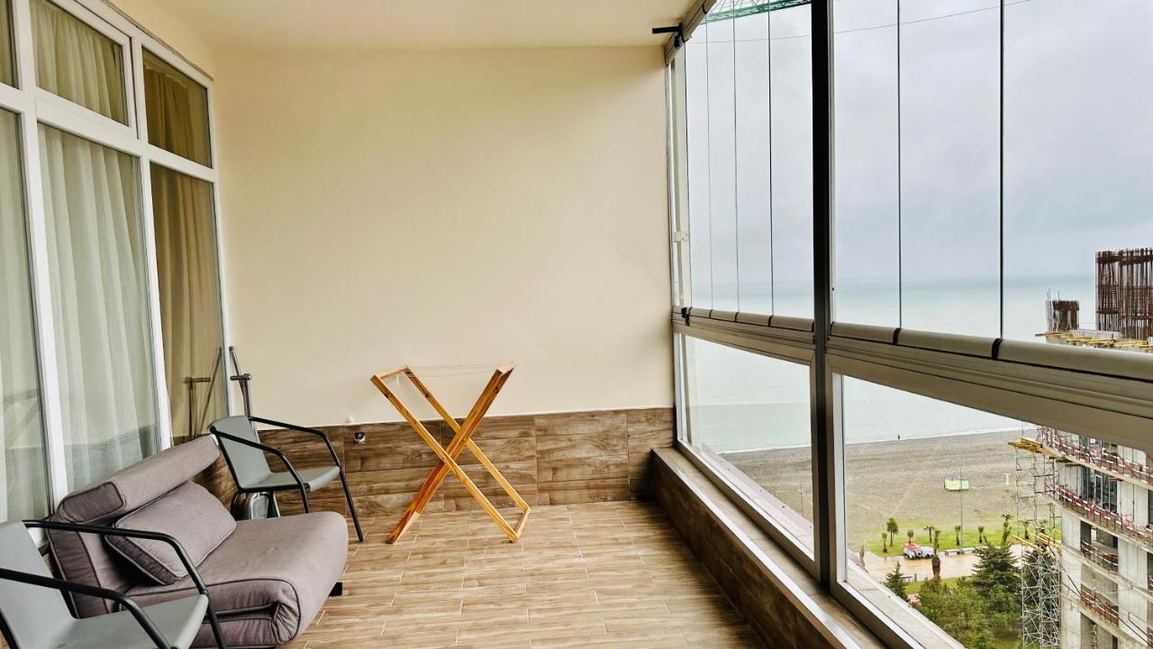 Magnolia Apartment Terrace 3 Batum Dış mekan fotoğraf