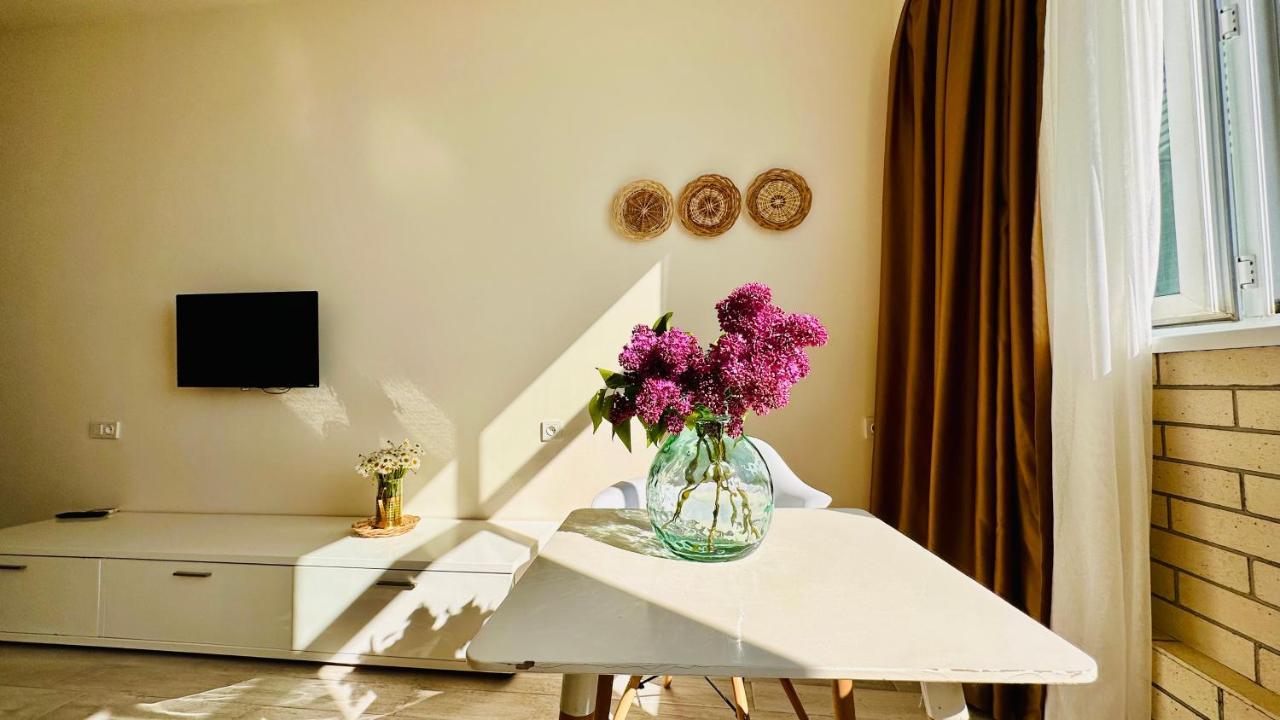 Magnolia Apartment Terrace 3 Batum Dış mekan fotoğraf