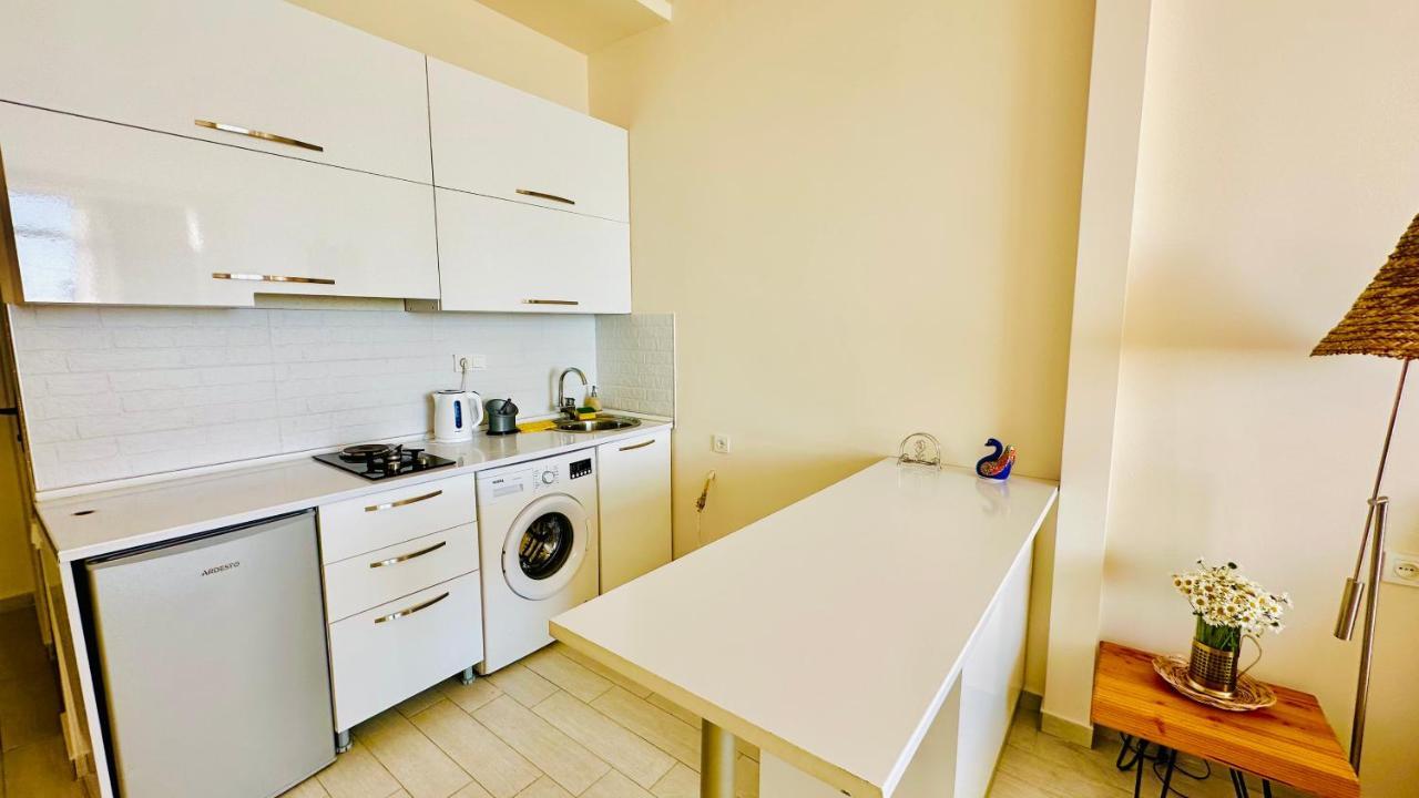 Magnolia Apartment Terrace 3 Batum Dış mekan fotoğraf